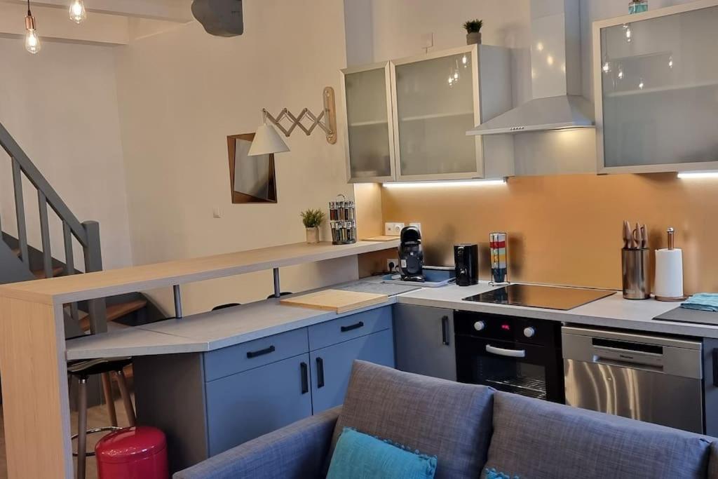 Appartement Climatise Entierement Renove En Hyper Centre! Le Retro Chic - Parking Gratuit - Linge Et Serviettes Inclus - La Roche-Chalais Extérieur photo